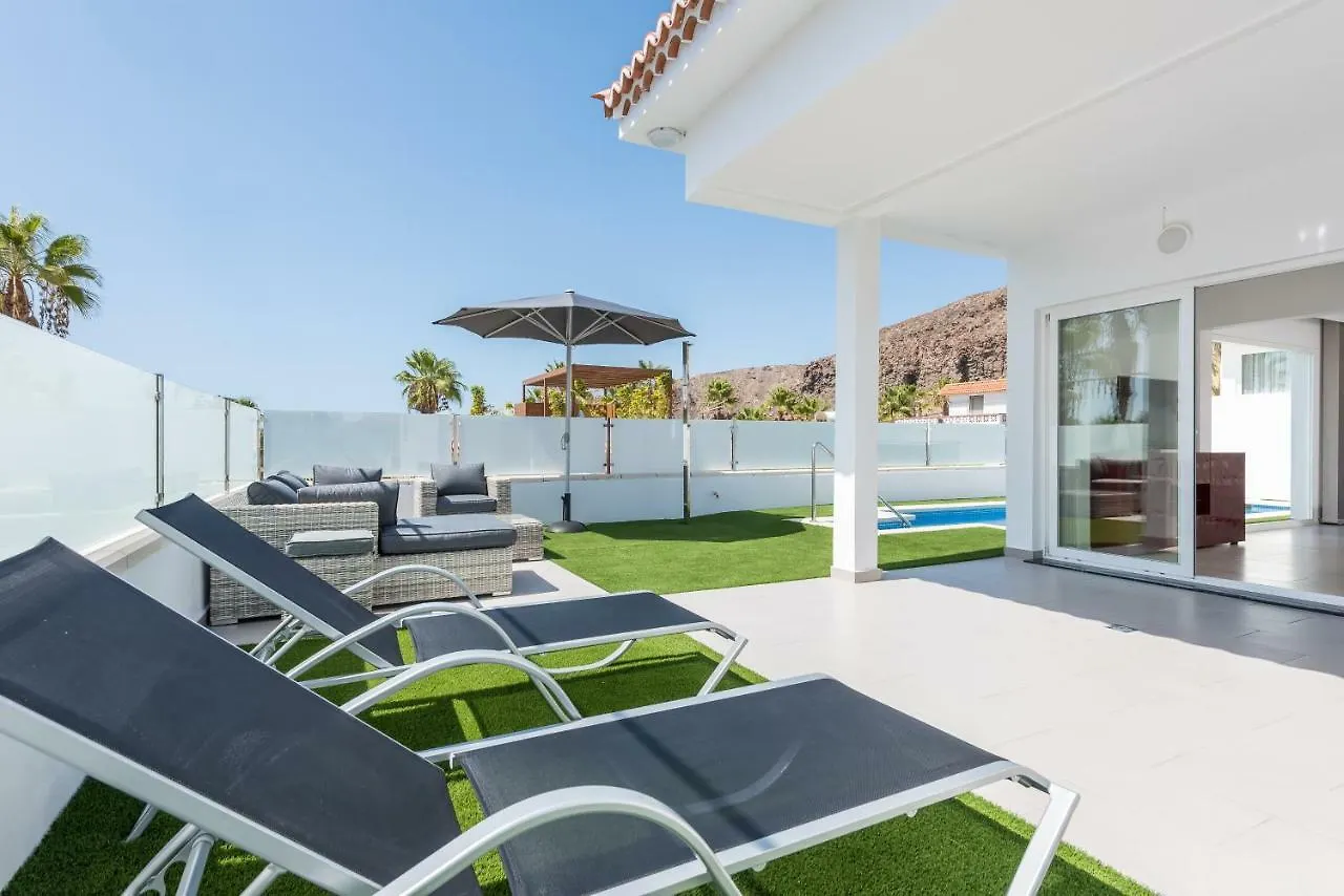 Luxurious 5* Villa - 300M2 - Private Heated Pool - Garage - Wifi 滨海帕尔姆 西班牙